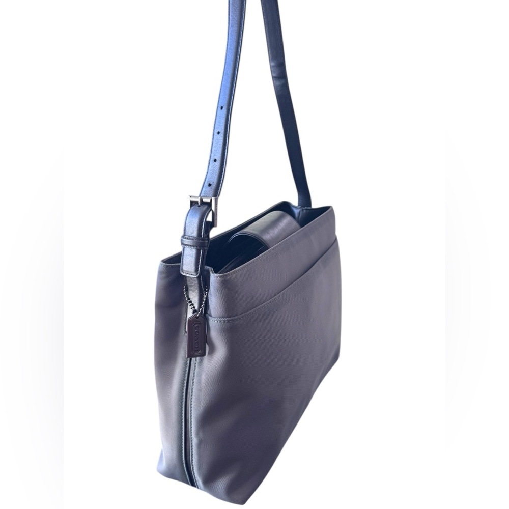 Vintage Coach 1999 Mercer Pocket Zip